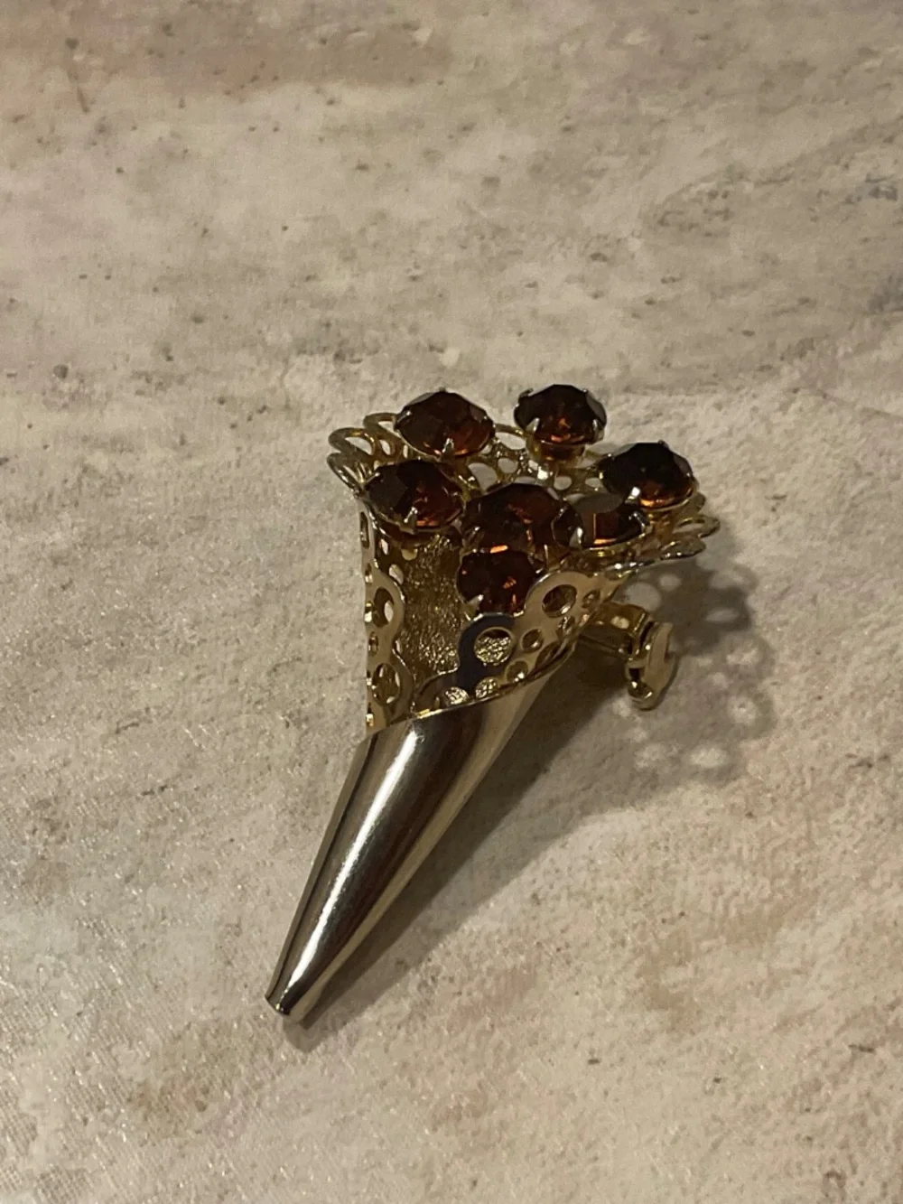 Vintage Gold-Tone Brown Crystal Bouquet Brooch Filigree
